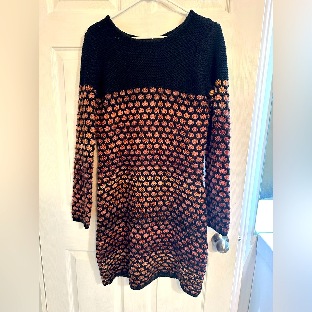 Vertigo Knit Long Sleeve Dress - Size L ptp18